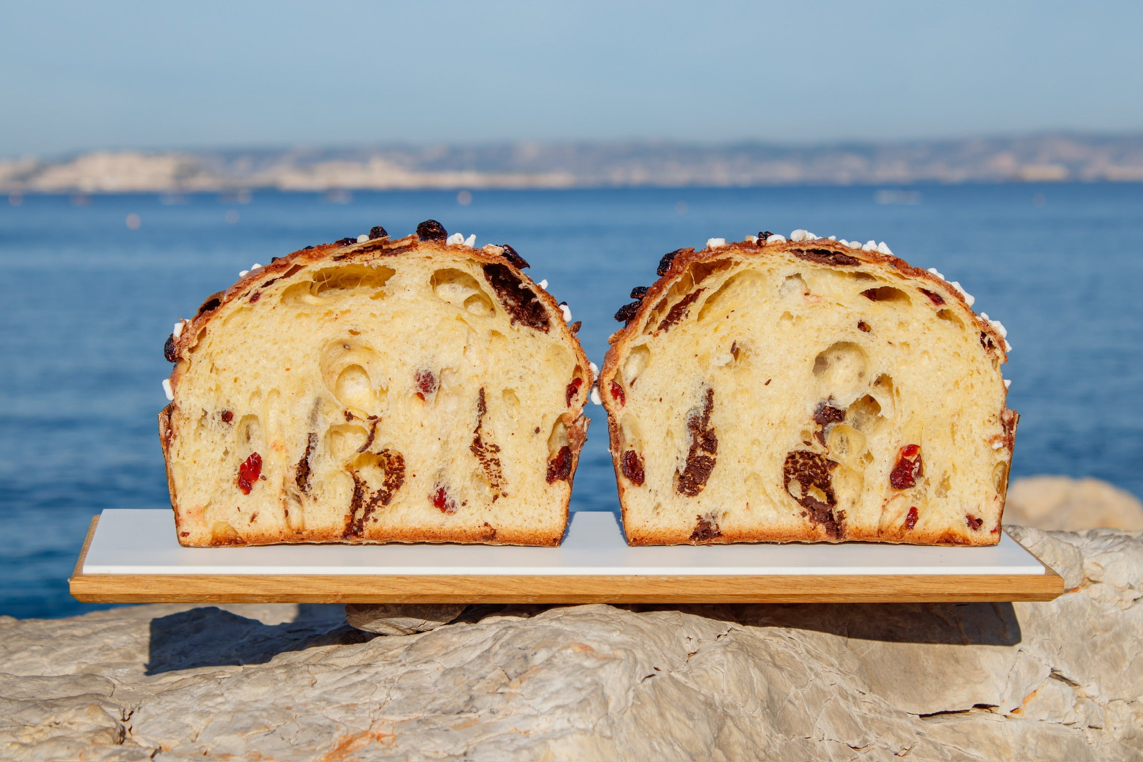 Panettone cranberries, chocolat noir et fève de Tonka